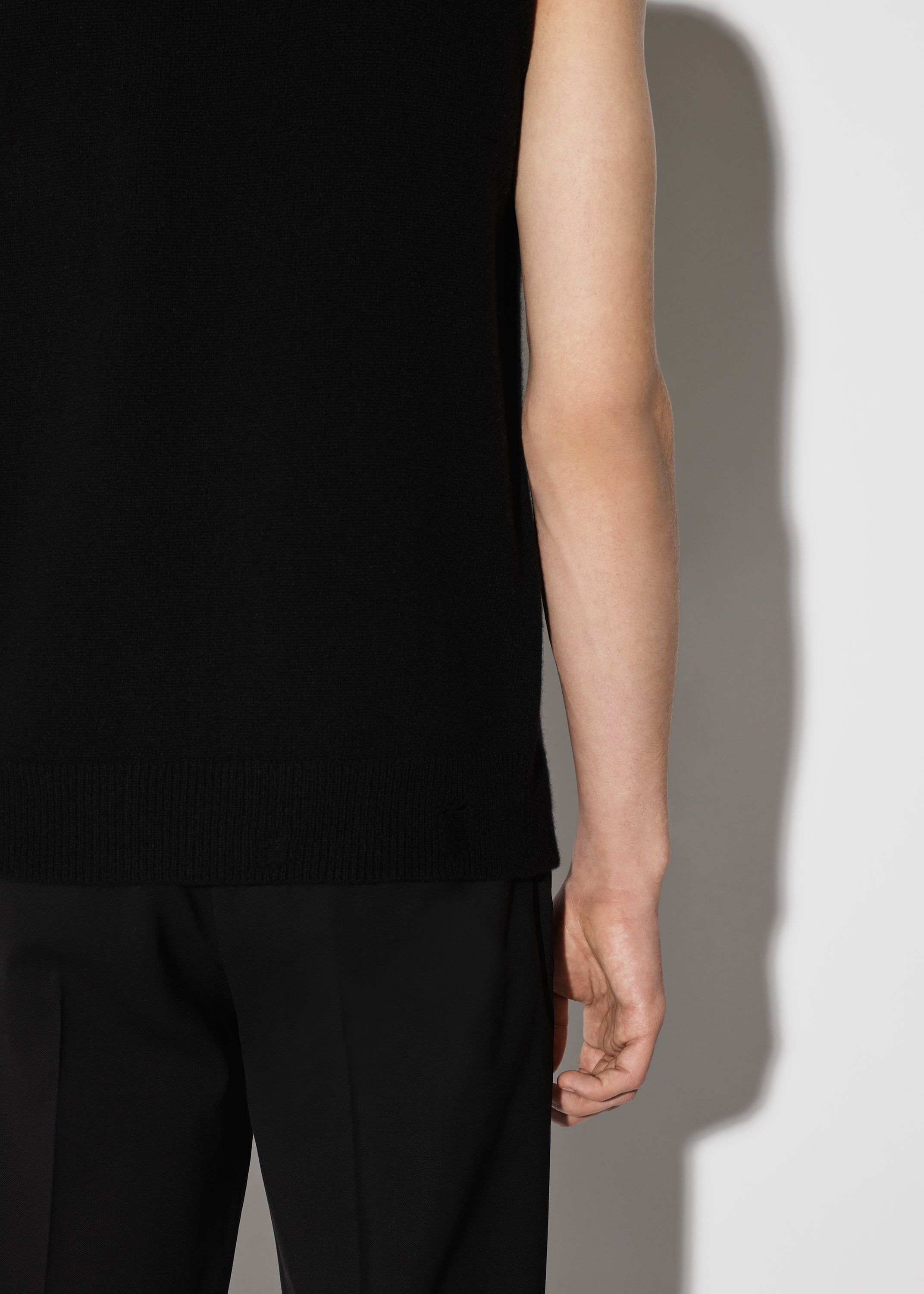 ZIG-ZAG SWEATER VEST - BLACK sold by AMIRI product image thumbnail 7