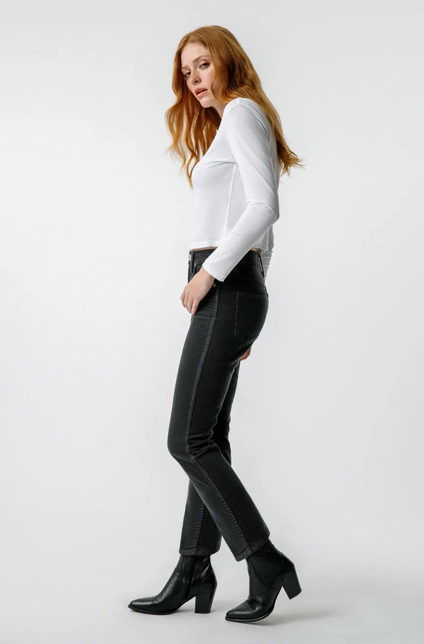 Chloe Crop Cord sold by AMO product image thumbnail 4