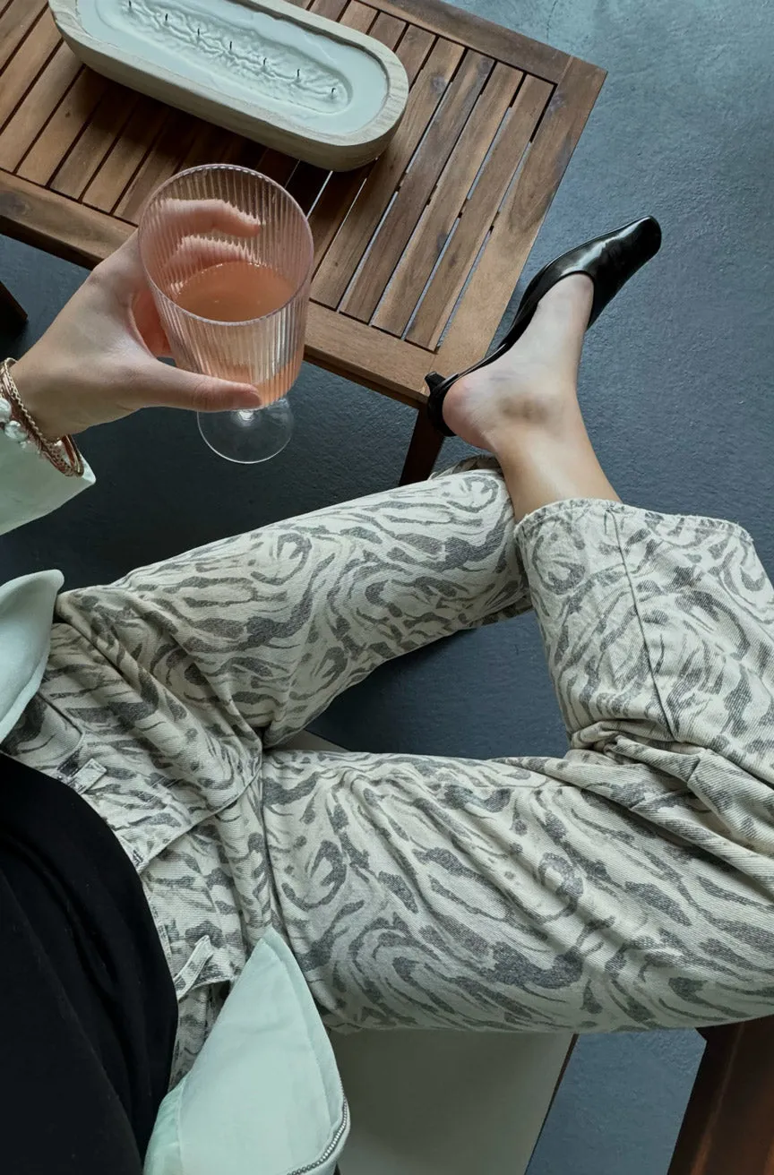 Billie sold by AMO product image thumbnail 3