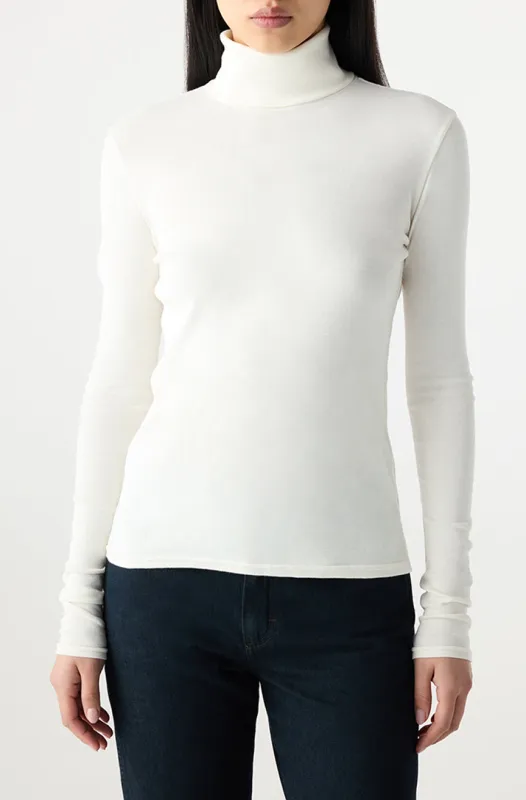 Reese Tee sold by AMO