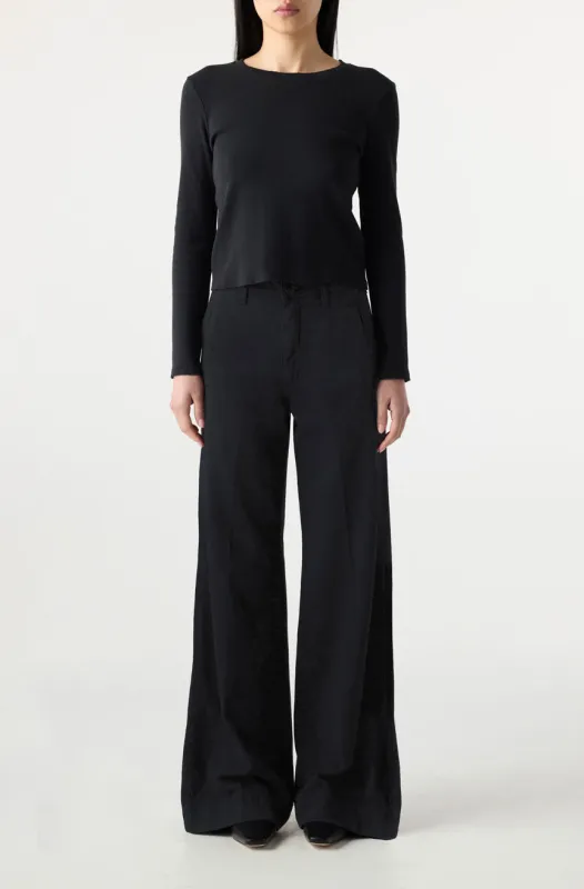 Frida Trouser sold by AMO