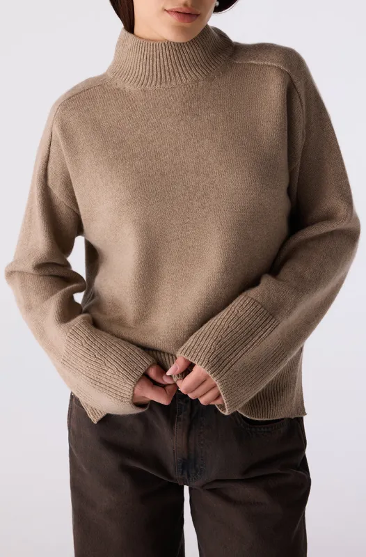 Juna Sweater made by AMO