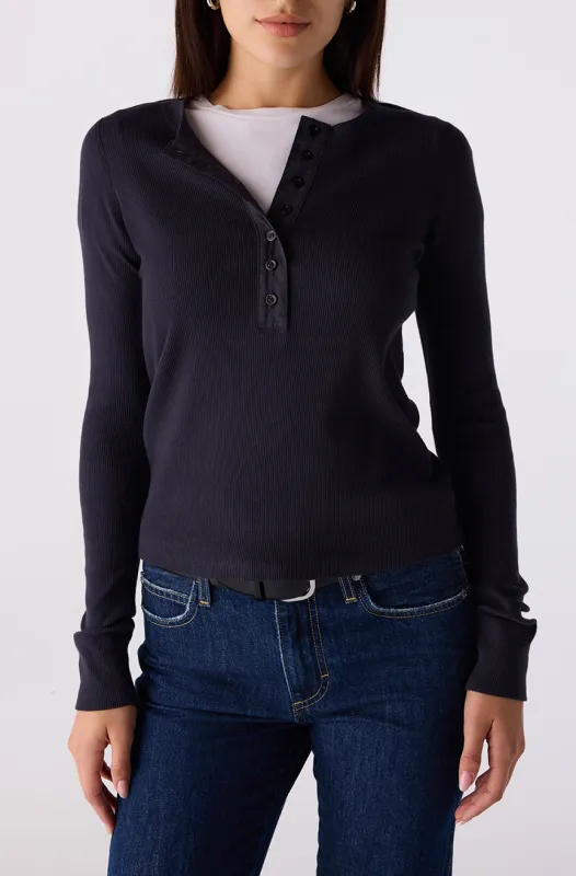 Calla Henley made by AMO
