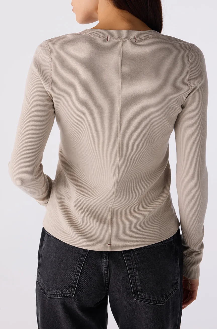 Calla Henley sold by AMO product image thumbnail 4