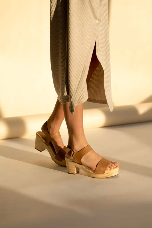 Nisolo All Day Open Toe Clog - Almond sold by Amour Vert