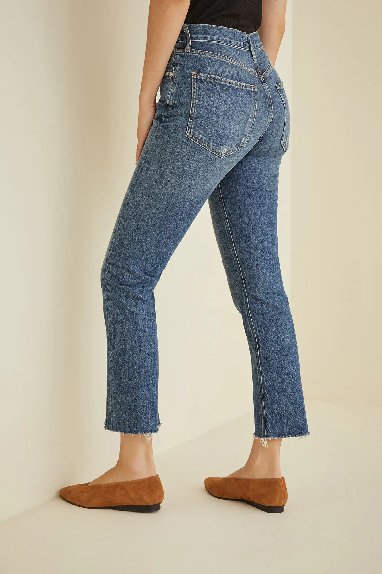 AGOLDE Riley Raw Hem Jean sold by Amour Vert product image thumbnail 3
