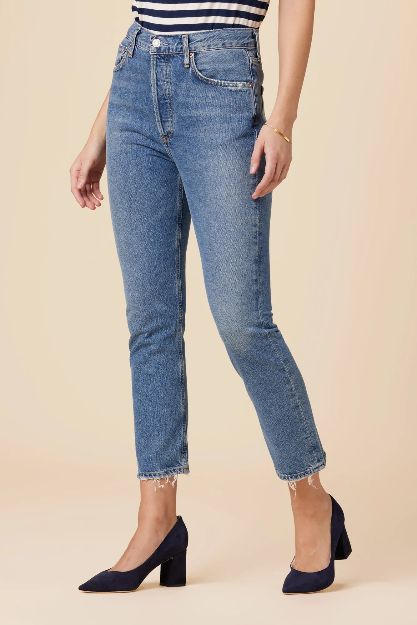 AGOLDE Riley High Rise Straight Crop Jean - Collective sold by Amour Vert product image thumbnail 3