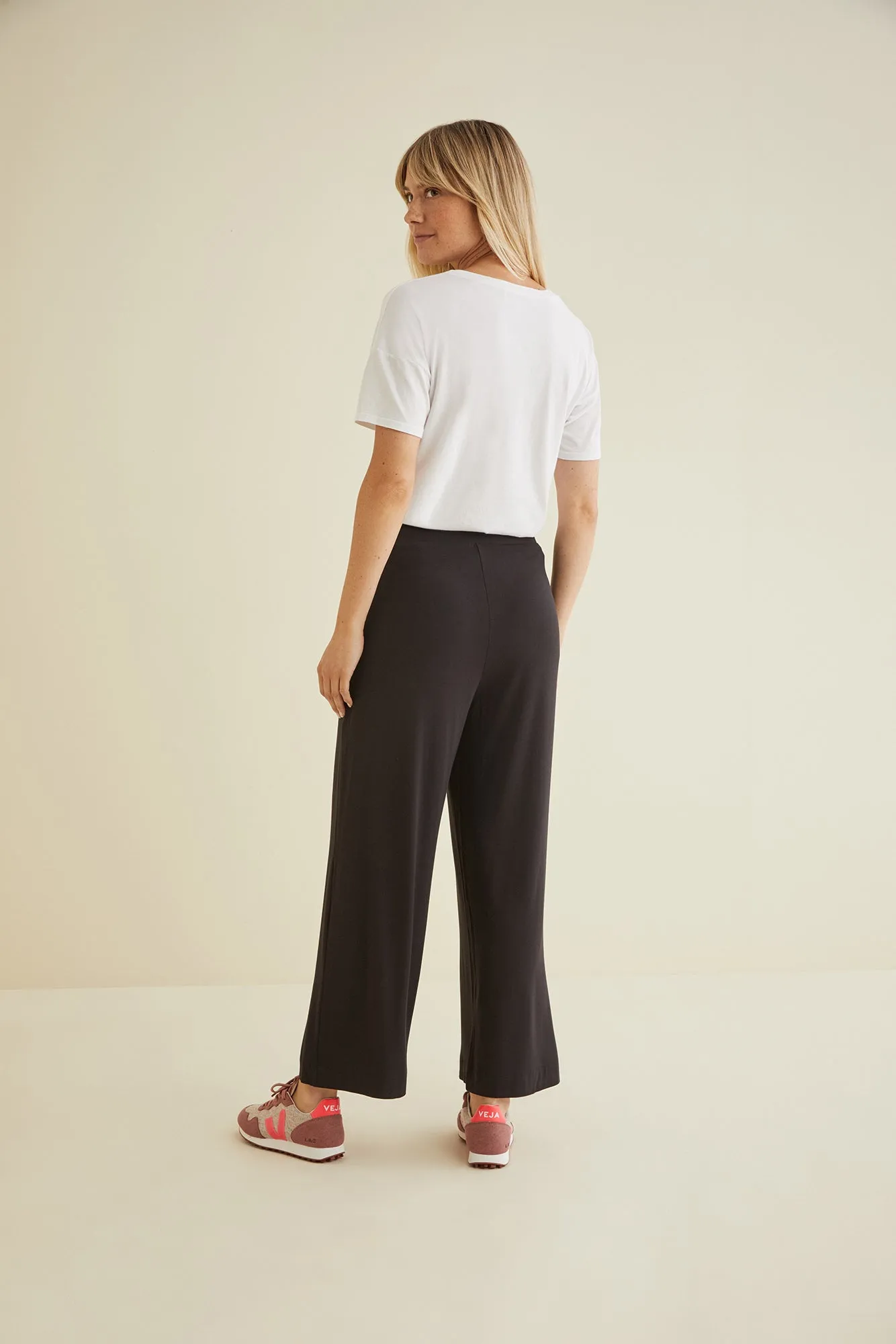 Myrna Lounge Pants - Black - ReAmour sold by Amour Vert product image thumbnail 5