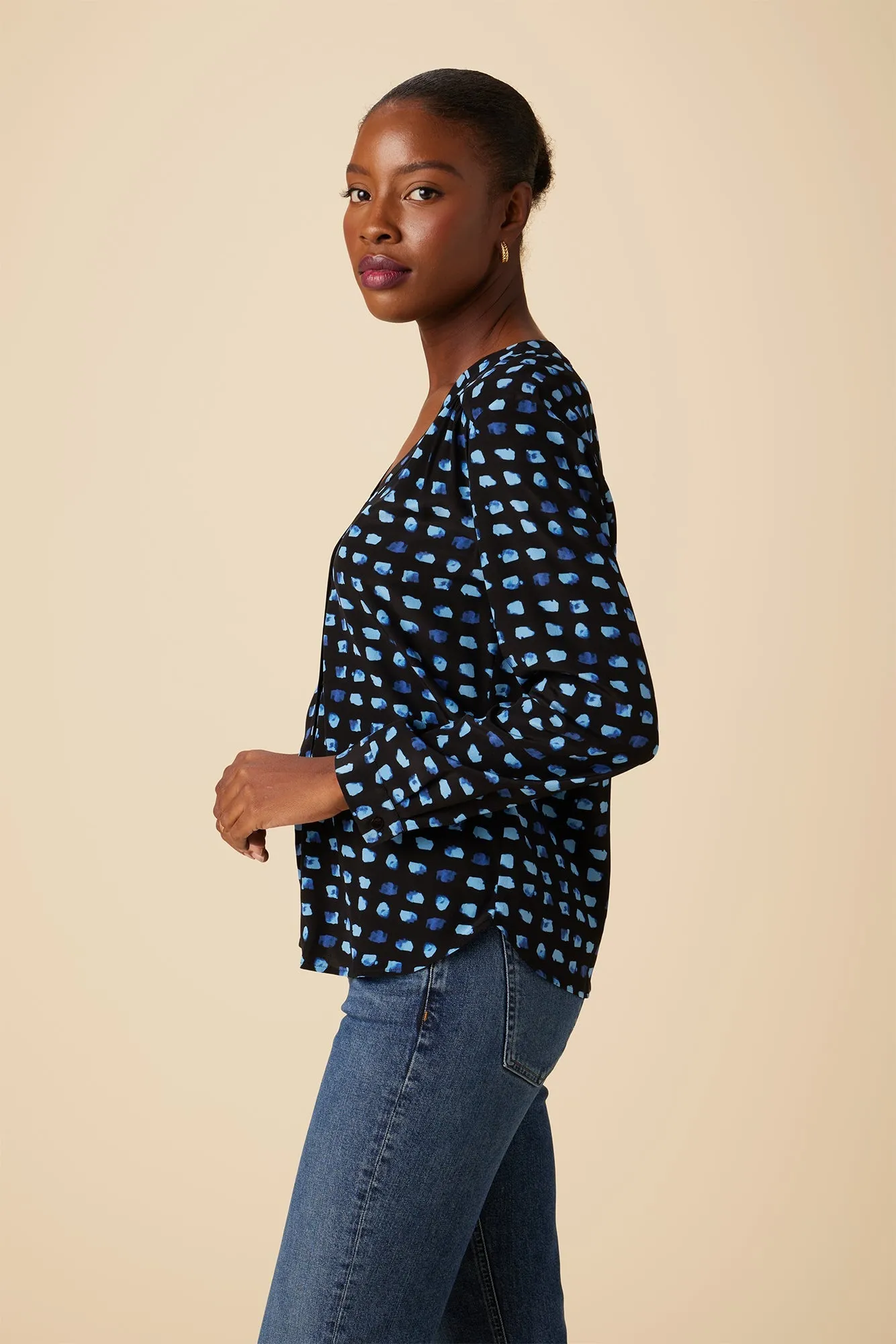 Kaya Washable Silk Blouse - Squared Up Black - ReAmour sold by Amour Vert product image thumbnail 2