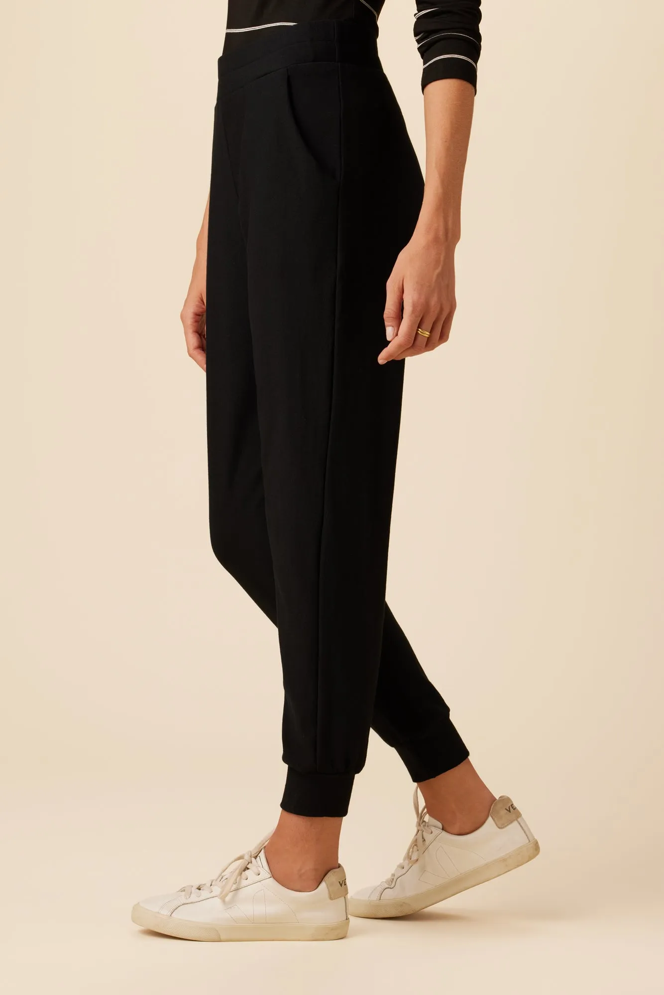 Skylar Luxe Fleece Joggers - Black sold by Amour Vert product image thumbnail 2