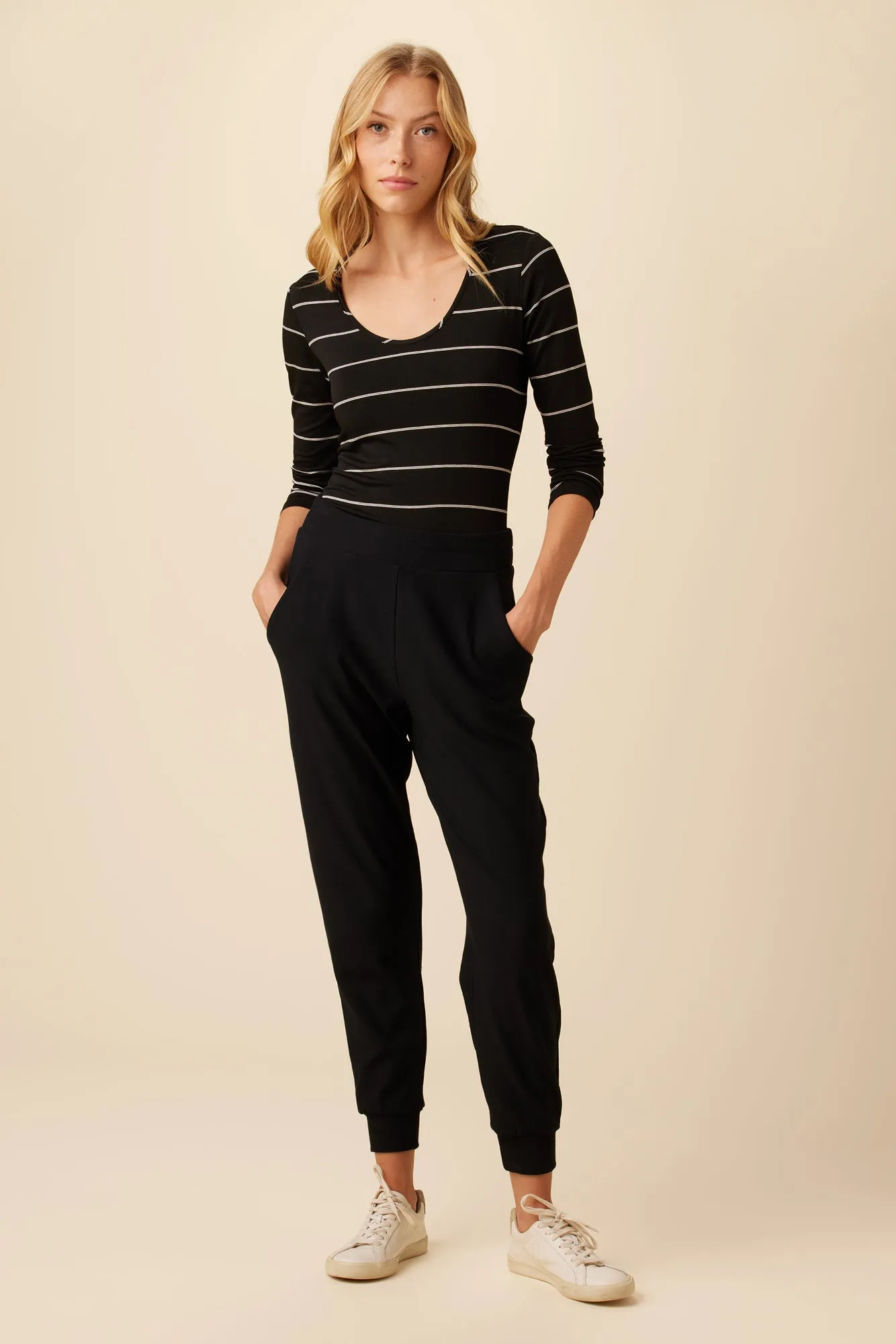 Skylar Luxe Fleece Joggers - Black sold by Amour Vert product image thumbnail 4