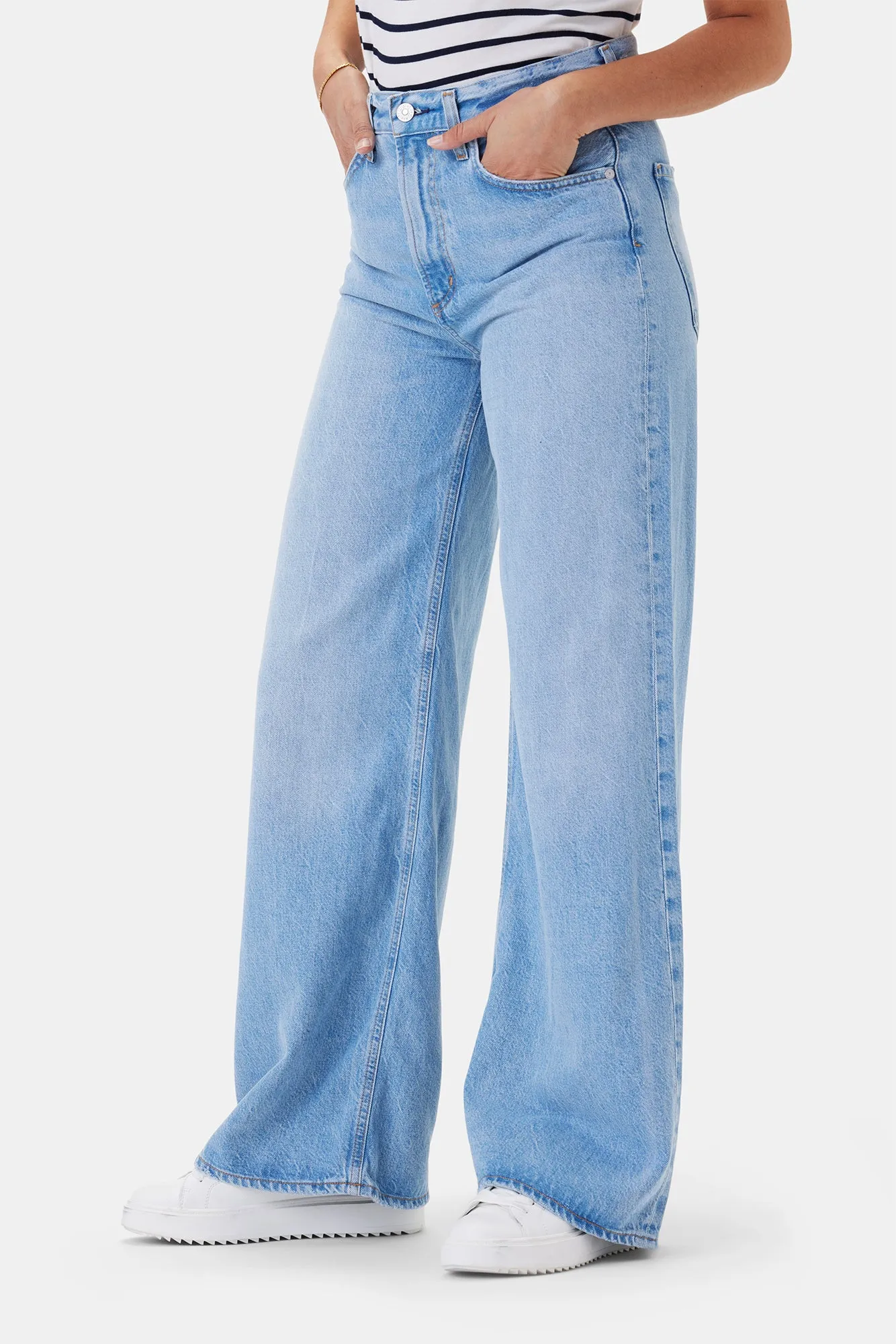 Citizens of Humanity Paloma Baggy Jean - Alemayde sold by Amour Vert product image thumbnail 2