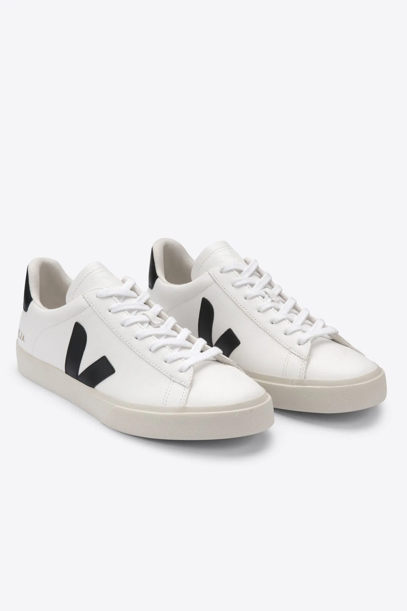 Veja Campo Sneaker - White and Black sold by Amour Vert product image thumbnail 2