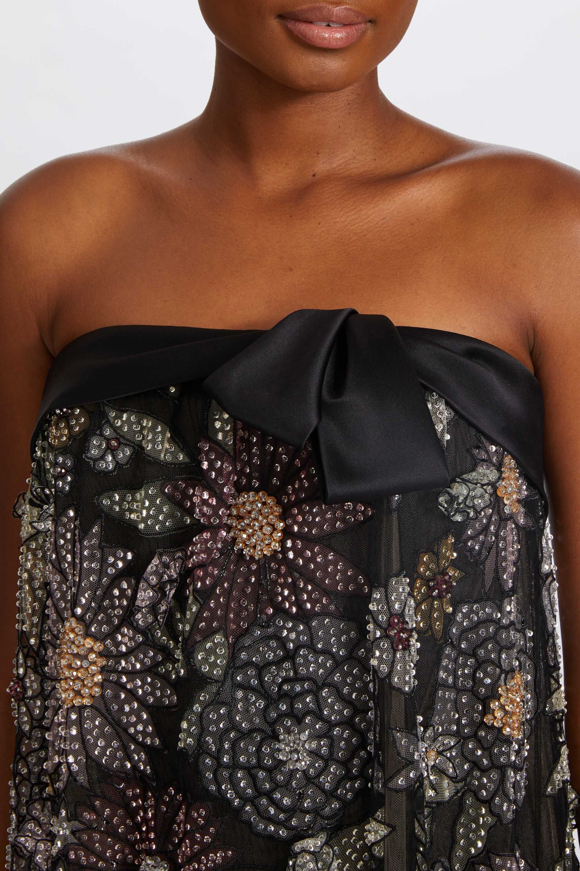 P586 - 3D Flower Trapeze Gown sold by Amsale product image thumbnail 2