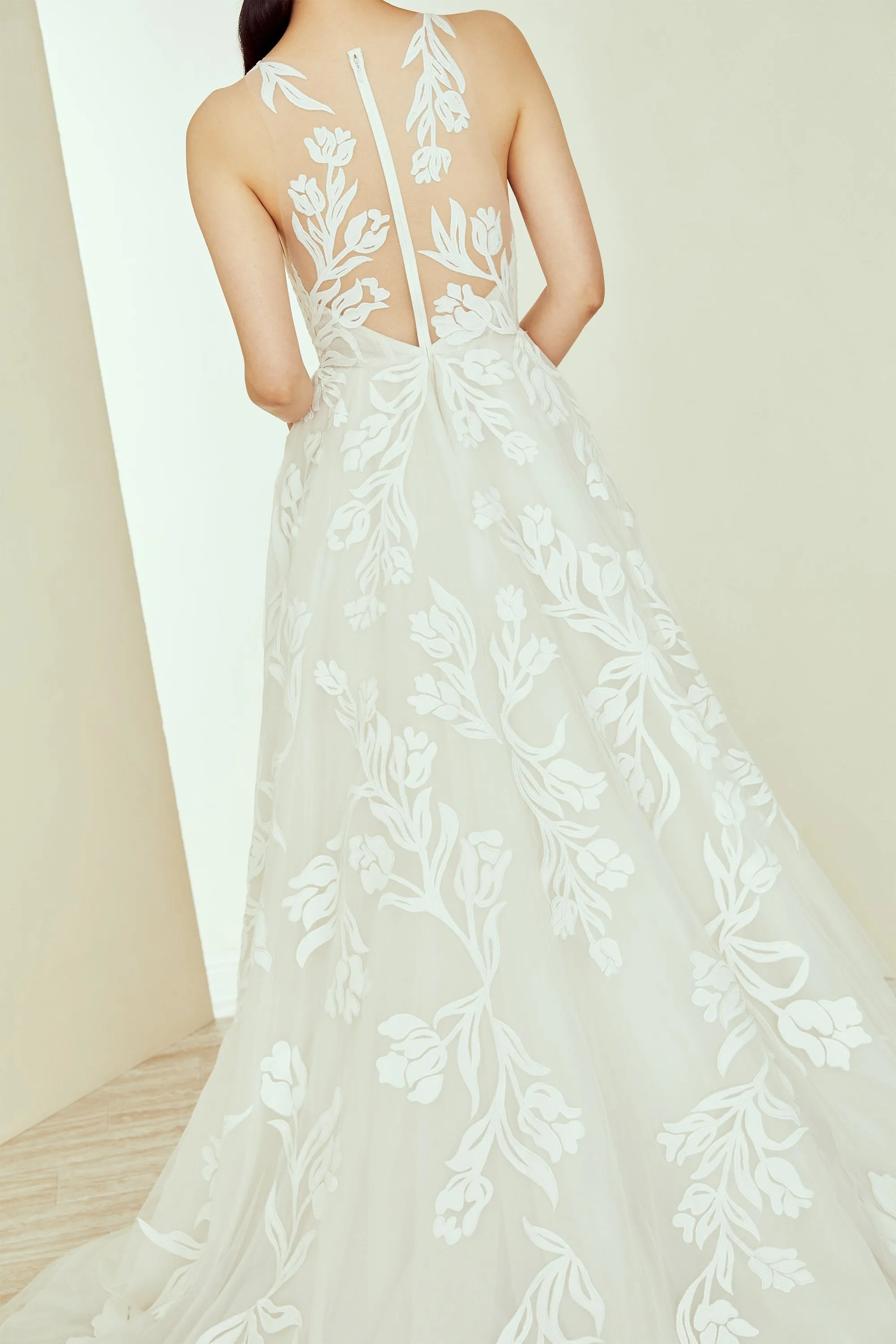 Imogen - Fino-creme sold by Amsale product image thumbnail 5