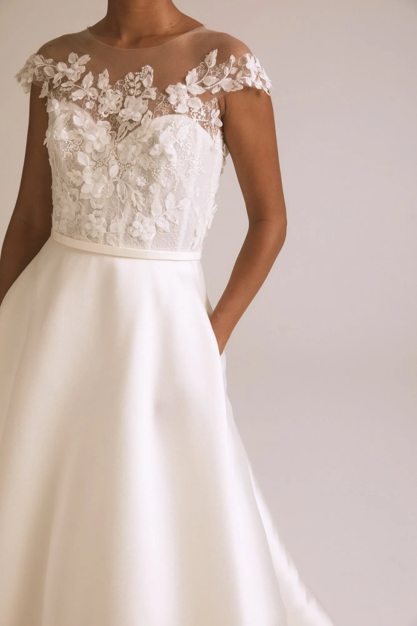 Alice sold by Amsale product image thumbnail 3