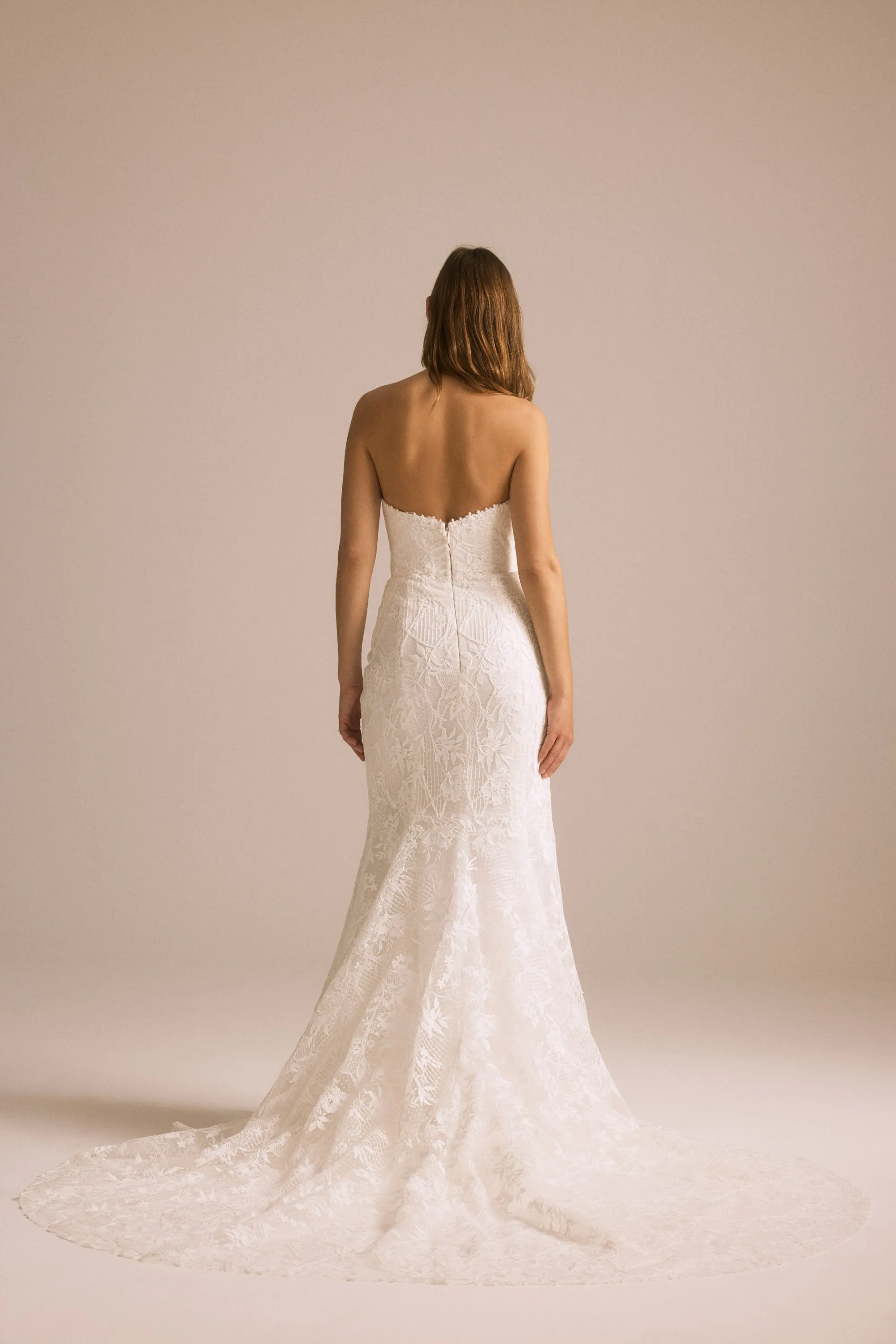 Magnolia sold by Amsale product image thumbnail 3