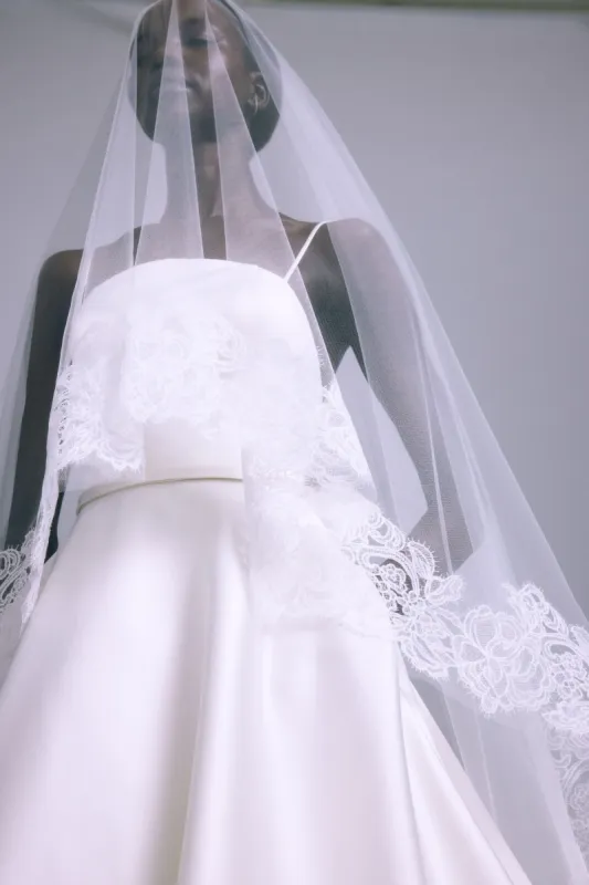 A871V - Veil sold by Amsale