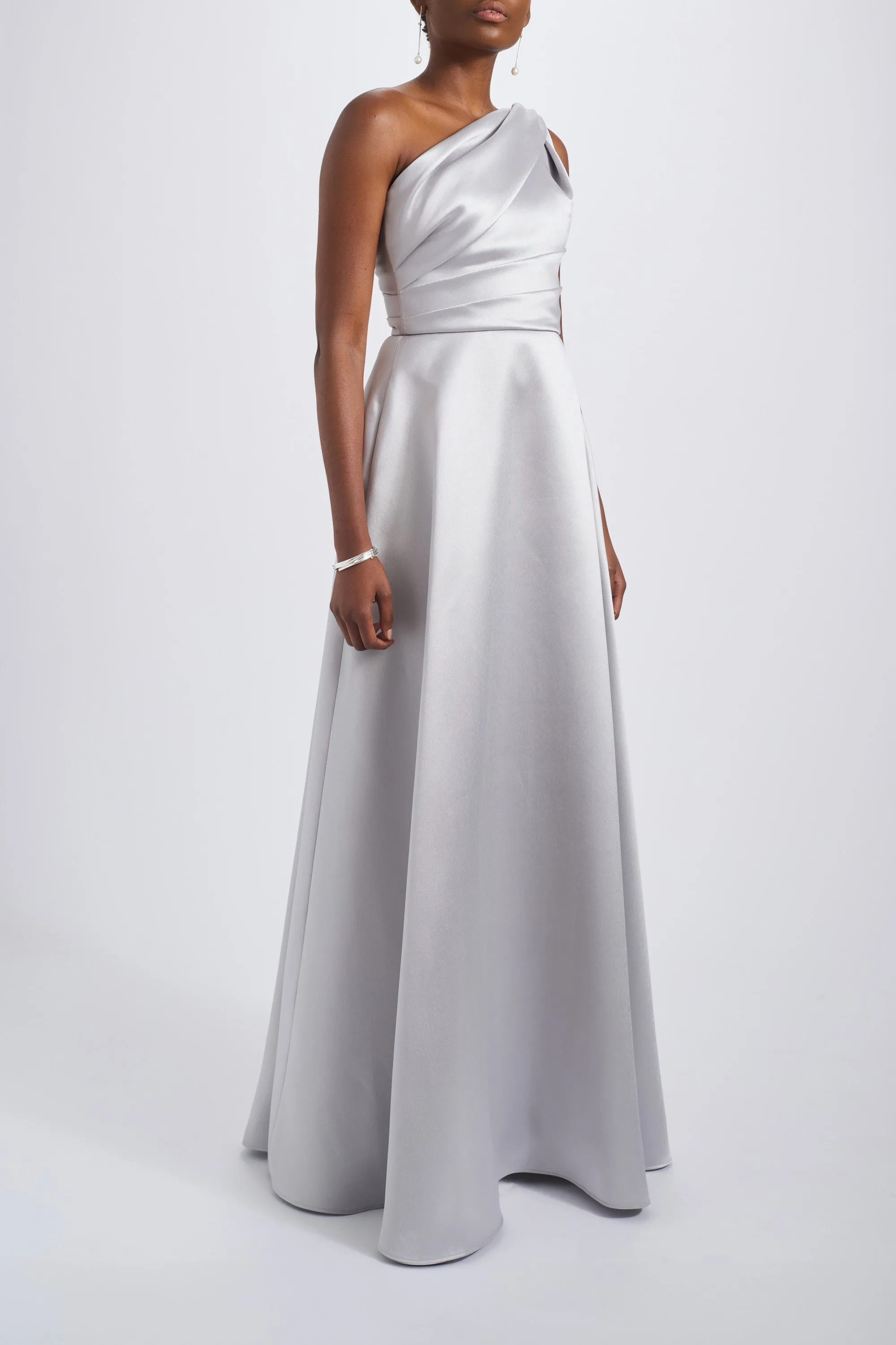 P813M - Platinum sold by Amsale product image thumbnail 5