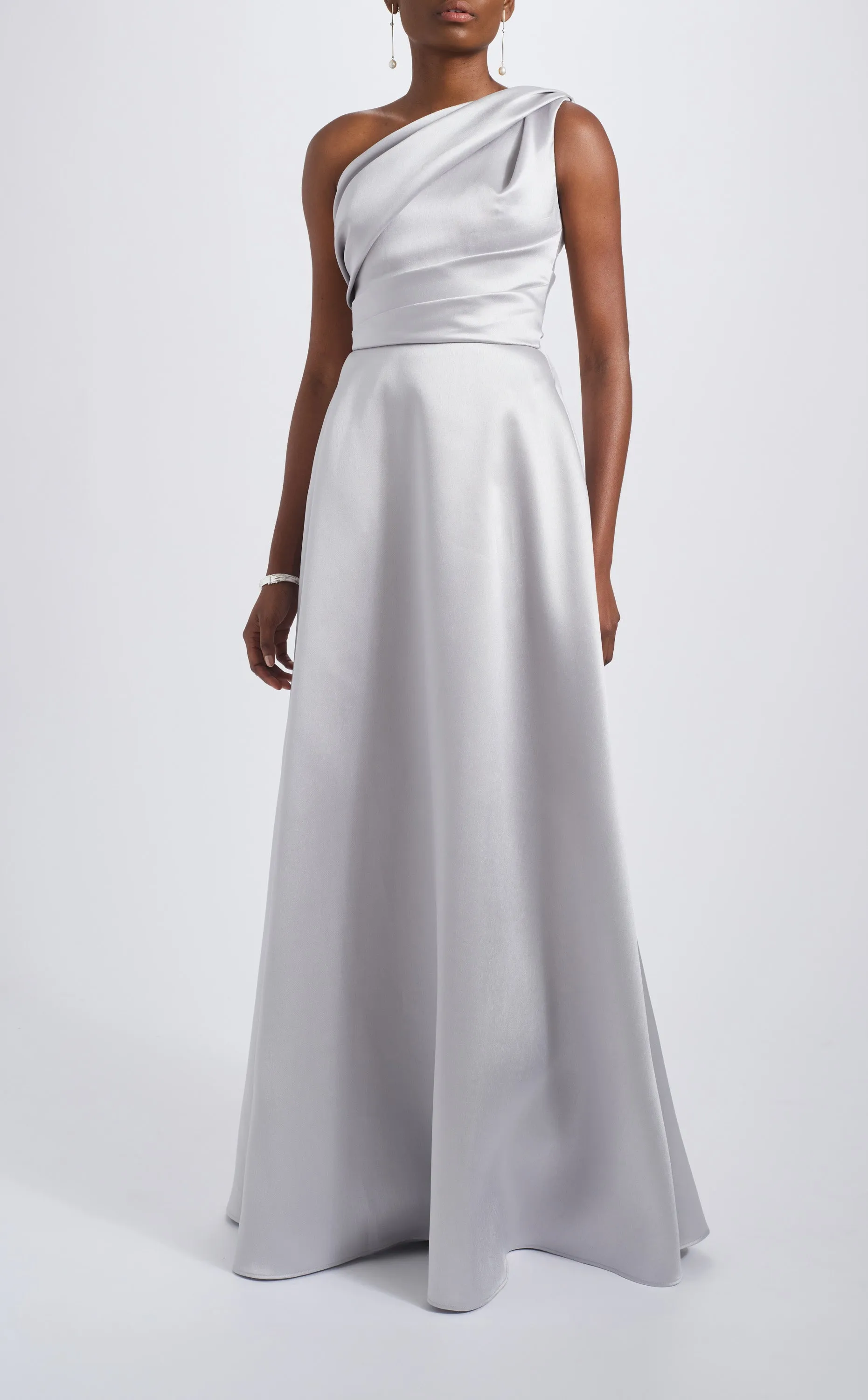 P813M - Platinum sold by Amsale