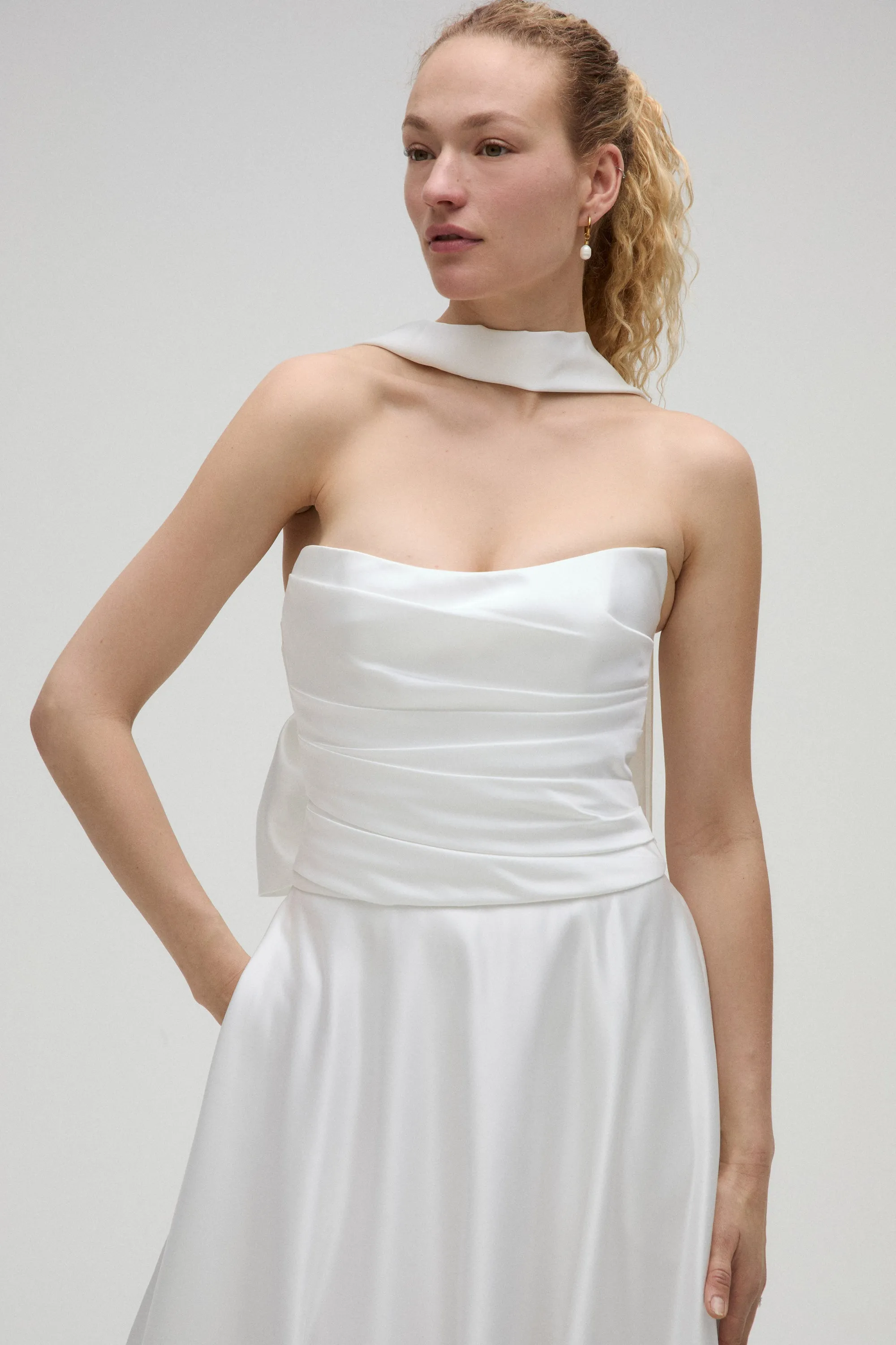 Oli sold by Amsale product image thumbnail 2