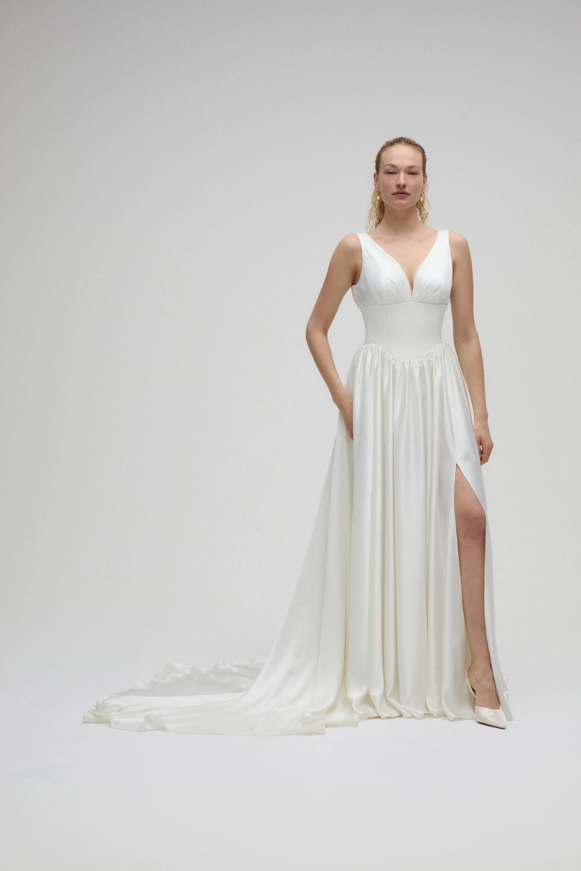 Ahrens sold by Amsale product image thumbnail 4