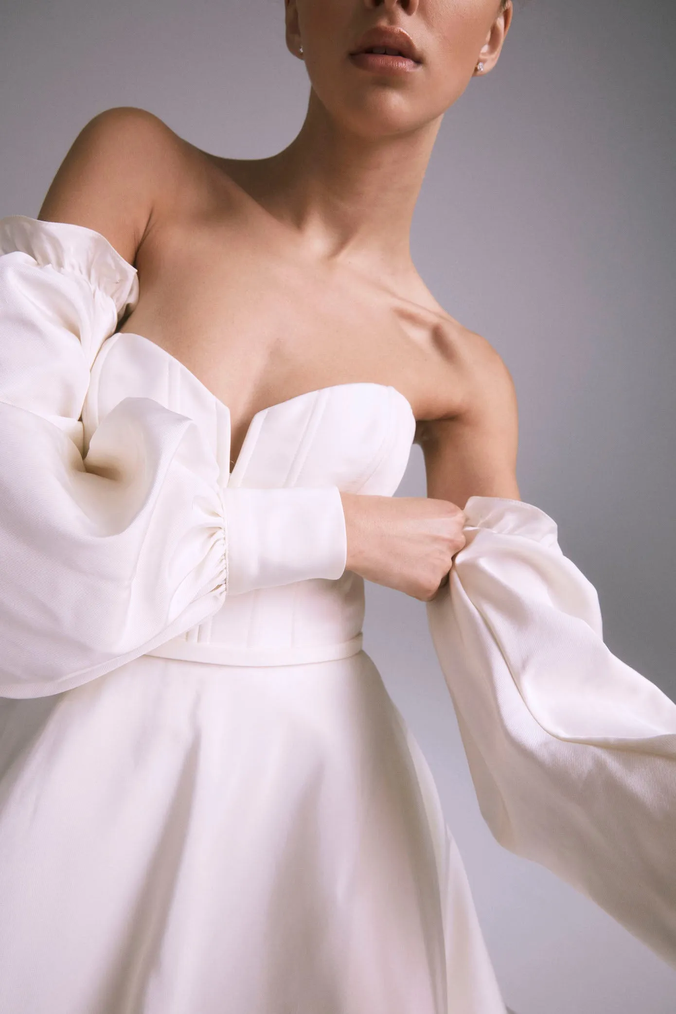 A809SL - Silk Faille Bishop Sleeve sold by Amsale product image thumbnail 3