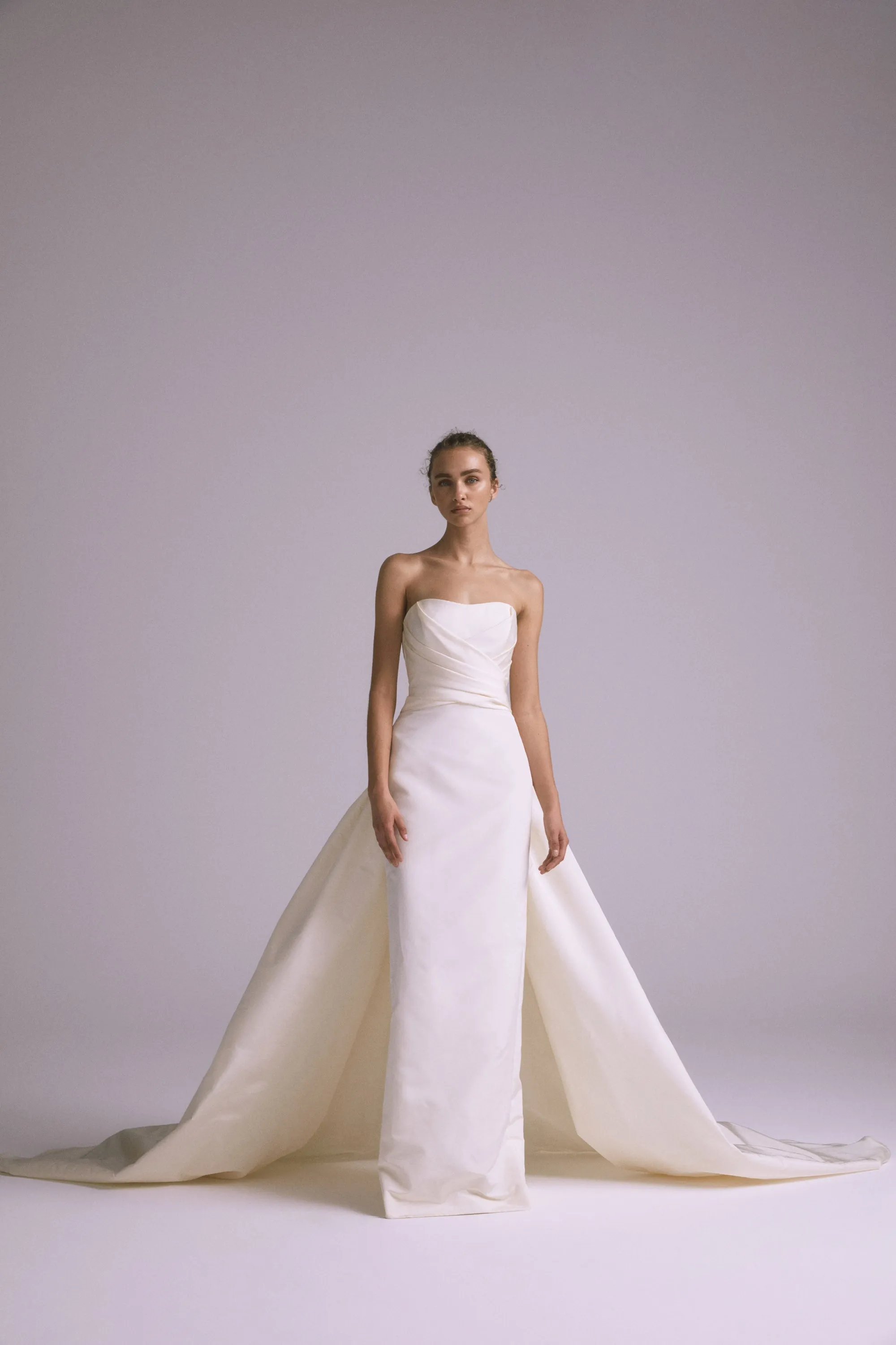 Este sold by Amsale product image thumbnail 2