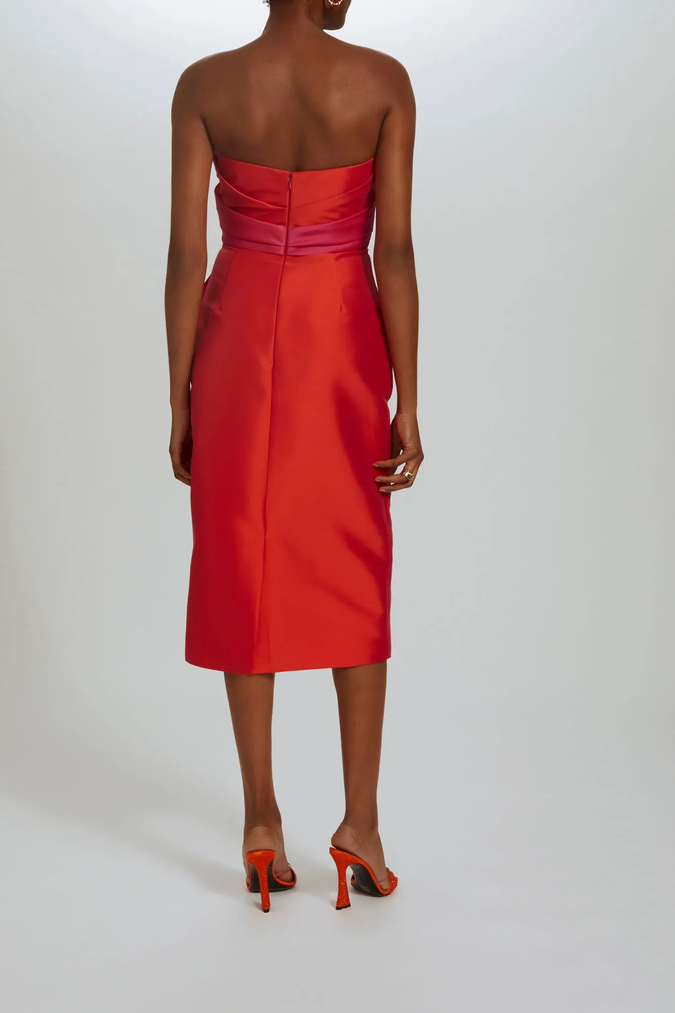 P533 - Fuchsia sold by Amsale product image thumbnail 2