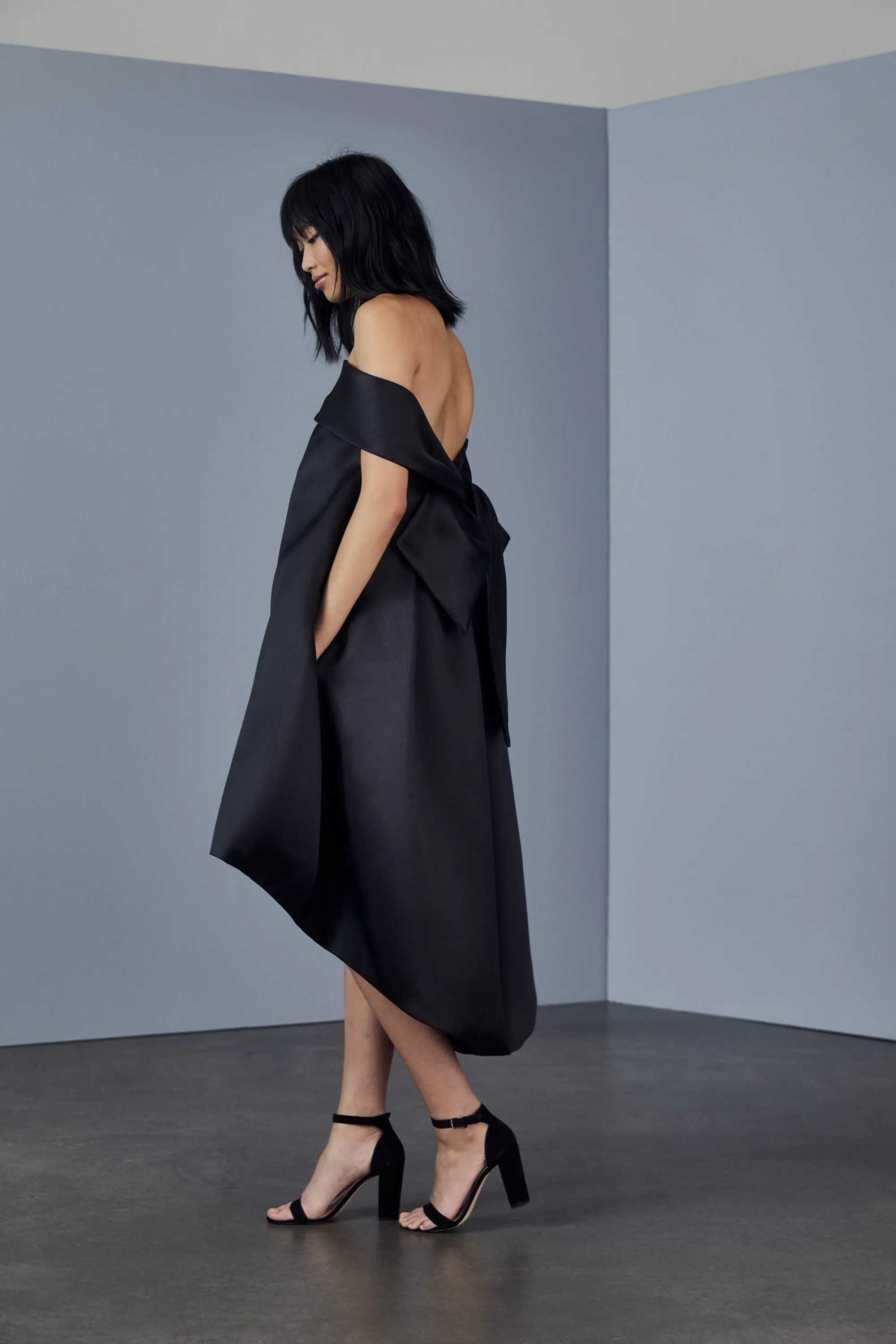 P370M - Bow back trapeze dress - Smoke sold by Amsale product image thumbnail 3