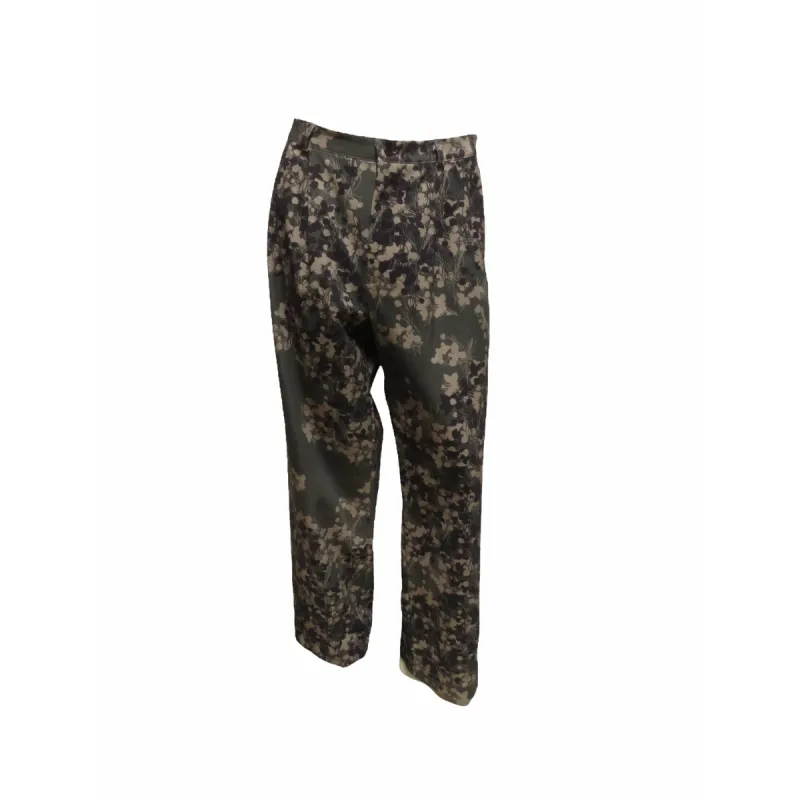 T3CM Clover Camo Printed Pants sold by Anastasia