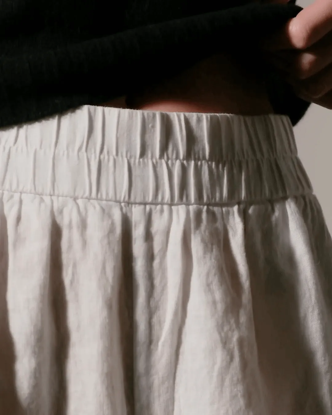 James Perse Lightweight Linen Wide Leg Pant sold by Anastasia product image thumbnail 2