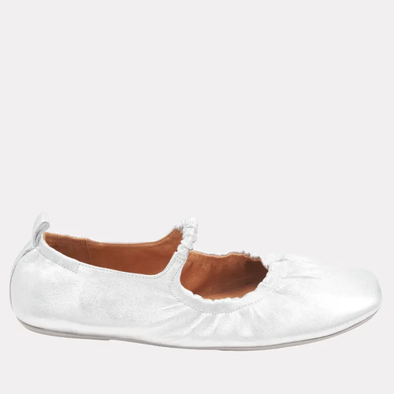 Lennon Featherweights Ballet  Flat sold by Andre Assous