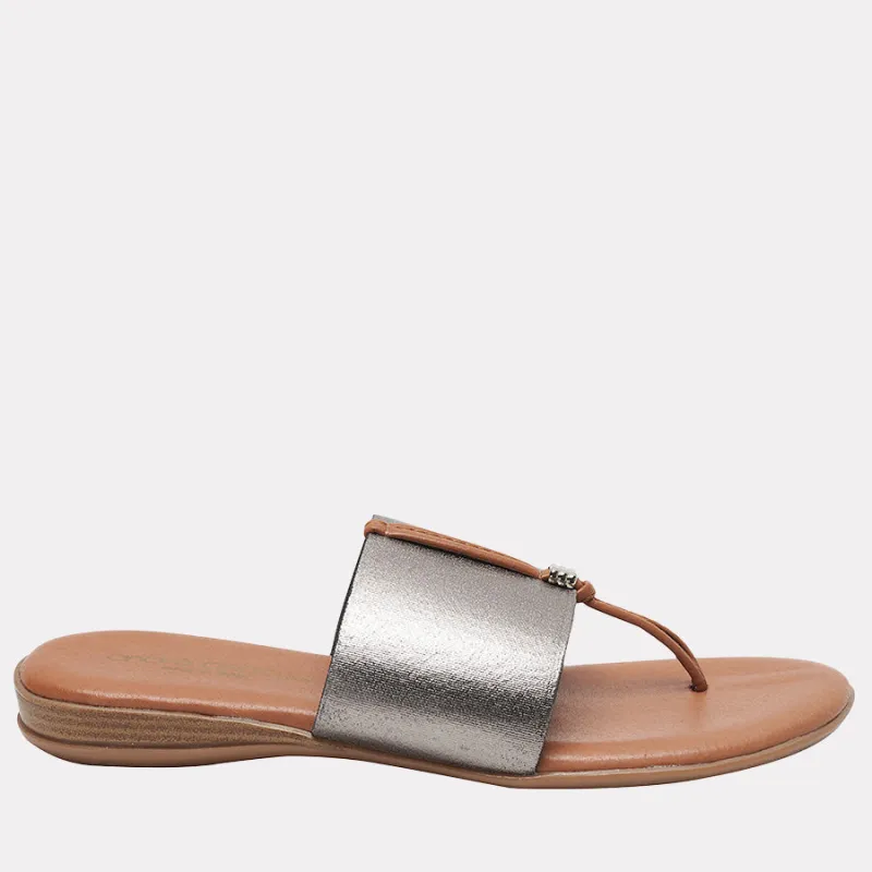 Nice SC Featherweights ™ Sandal sold by Andre Assous