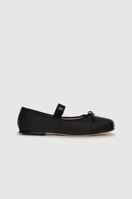 Jolie Flats - Black sold by Anine Bing