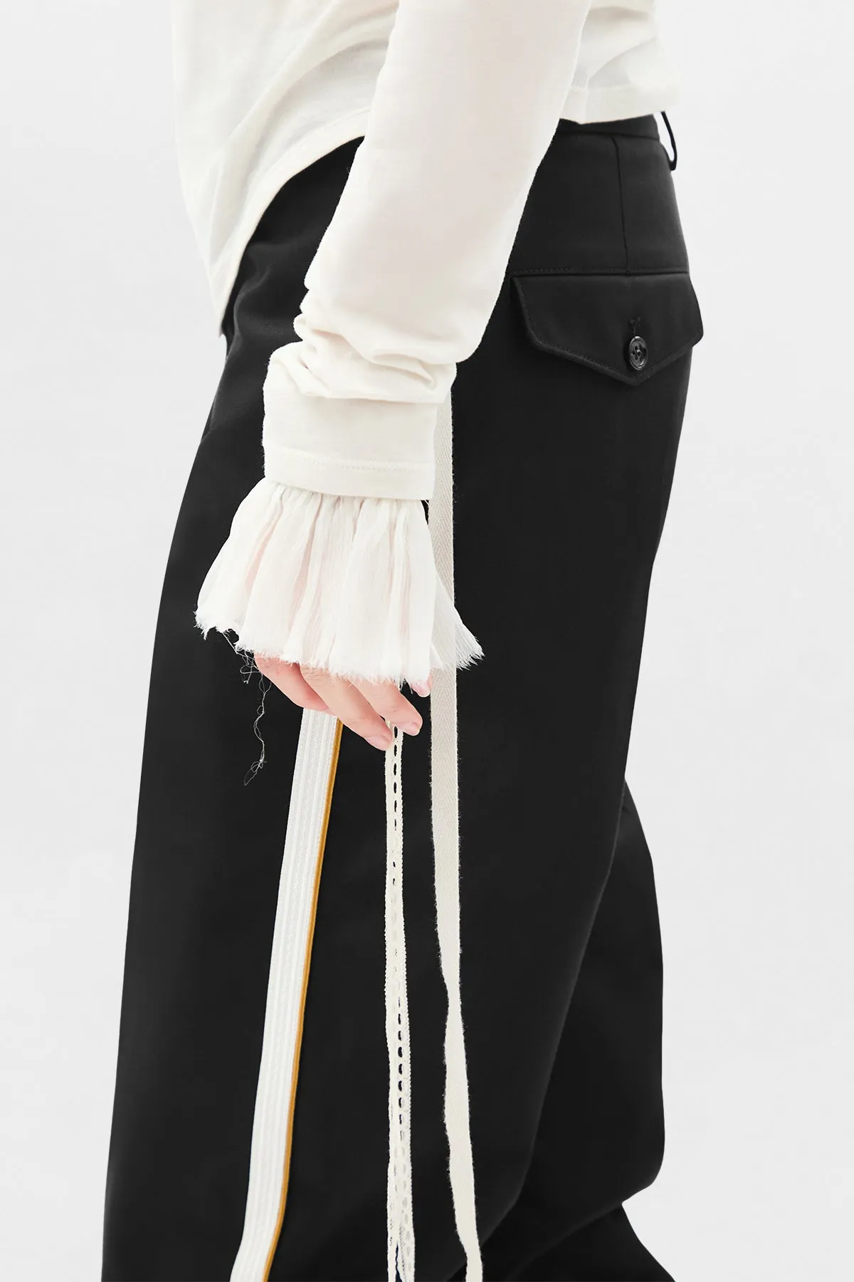 Sann Ruffled Cuffs with Lace Ribbons sold by Ann Demeulemeester product image thumbnail 2