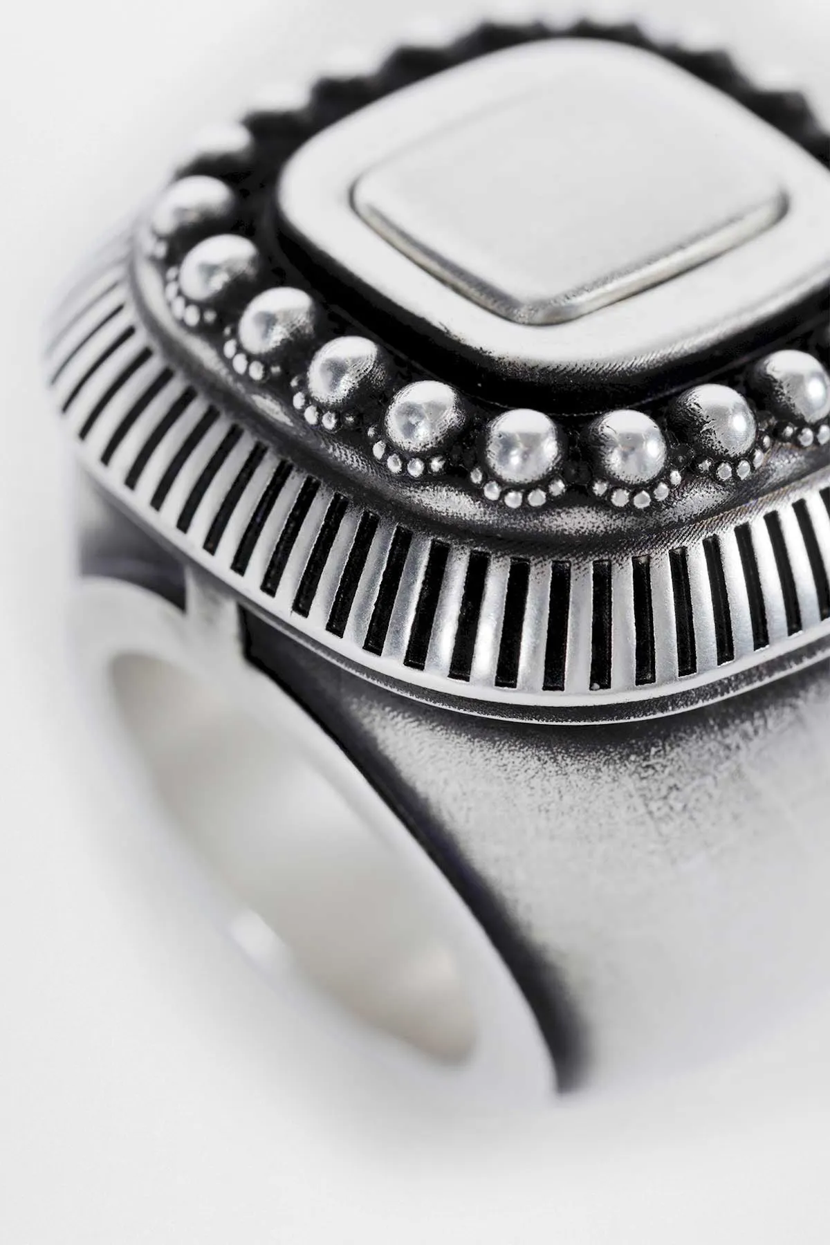 Wide Ring with Spheres sold by Ann Demeulemeester product image thumbnail 3