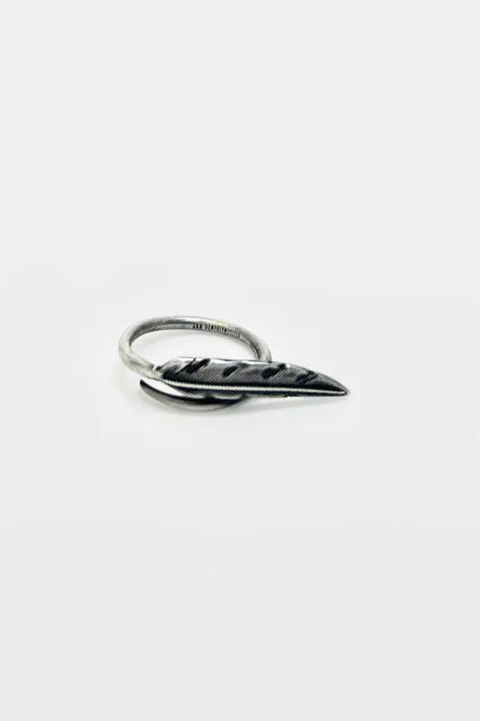 Berk Feather Ring made by Ann Demeulemeester