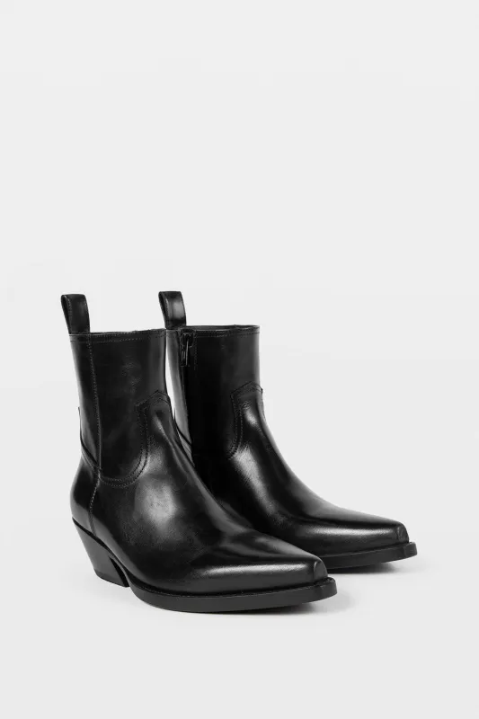 Imme Pointy Ankle Boots made by Ann Demeulemeester