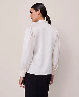 Ann Taylor V-Neck Popover Top sold by Ann Taylor product image thumbnail 2