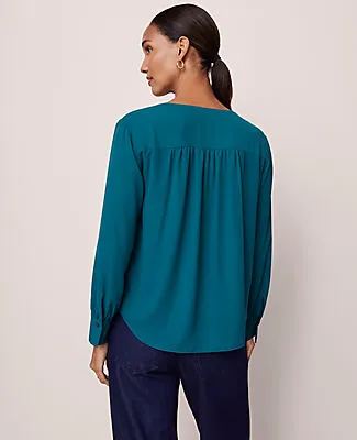 Ann Taylor V-Neck Popover Top sold by Ann Taylor product image thumbnail 2