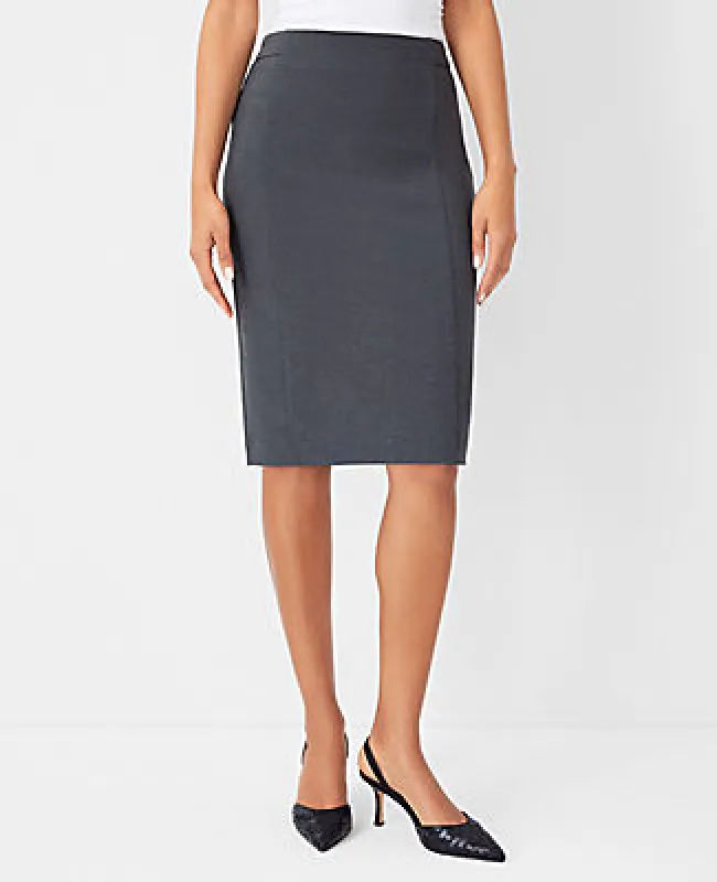 Ann Taylor The Seamed Pencil Skirt in Seasonless Stretch - Curvy Fit sold by Ann Taylor