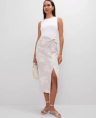 Ann Taylor Knotted Linen Blend Pencil Skirt sold by Ann Taylor product image thumbnail 4