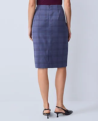 Ann Taylor The Petite Pencil Skirt in Plaid sold by Ann Taylor product image thumbnail 3