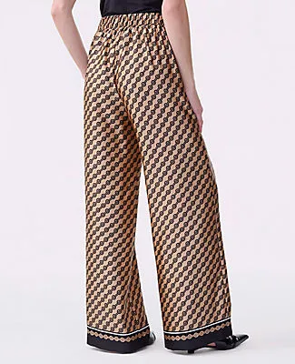 Ann Taylor The Petite Easy Wide-Leg Pant in Geo Satin sold by Ann Taylor product image thumbnail 3
