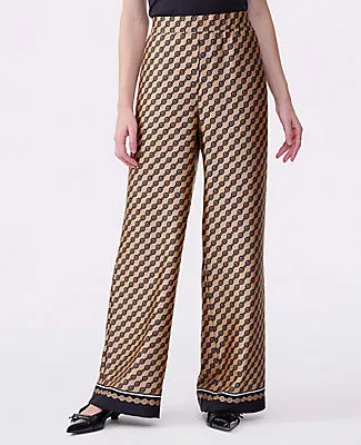 Ann Taylor The Petite Easy Wide-Leg Pant in Geo Satin sold by Ann Taylor product image thumbnail 2