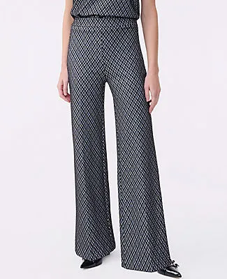 Ann Taylor The Petite Side Zip Wide-Leg Pant in Ponte sold by Ann Taylor product image thumbnail 2