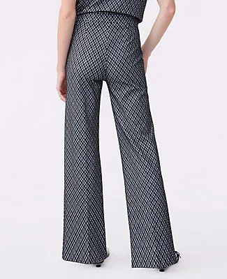 Ann Taylor The Petite Side Zip Wide-Leg Pant in Ponte sold by Ann Taylor product image thumbnail 3