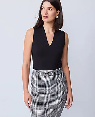 Ann Taylor Petite Floral Sleeveless V-Neck Top sold by Ann Taylor