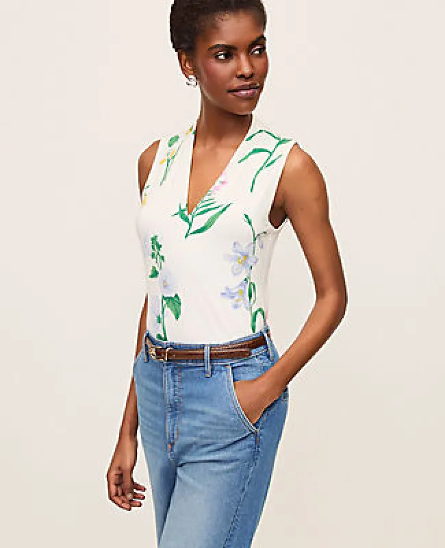 Ann Taylor Petite Floral Sleeveless V-Neck Top made by Ann Taylor